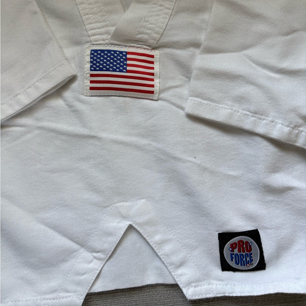 Pro Force Taekwondo Uniform - Picture 4 of 6